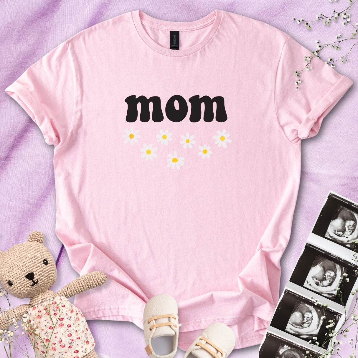 Mom Daisy Floral Tee
