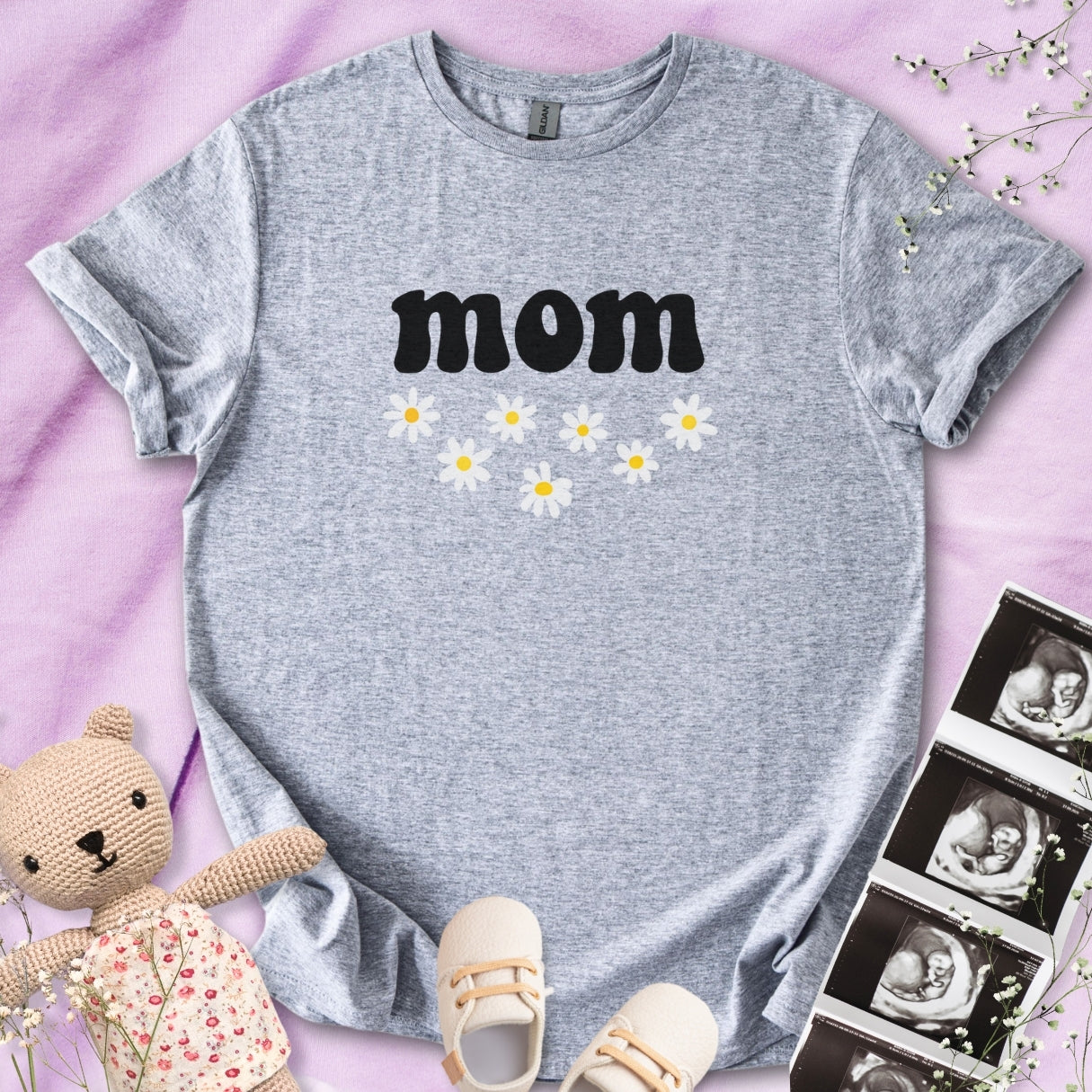 Mom Daisy Floral Tee
