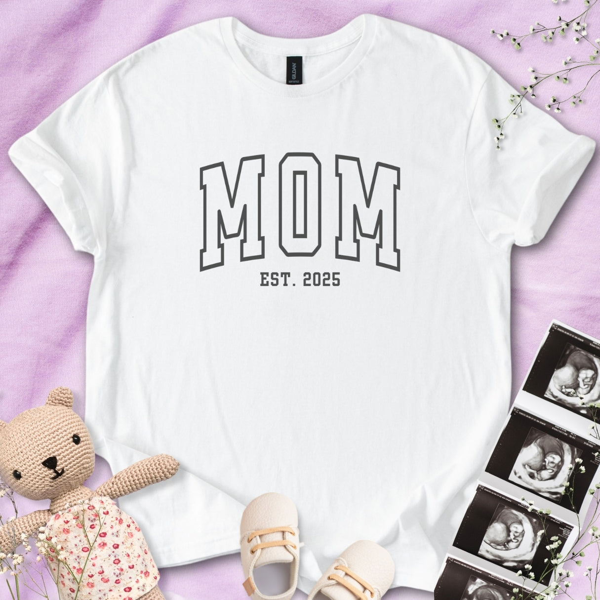 Mom Est Tee