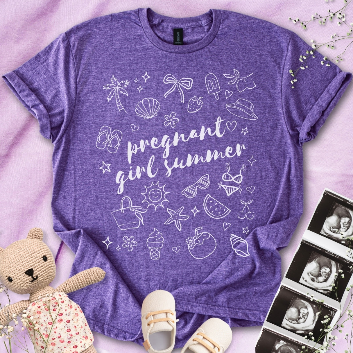 Pregnant Girl Summer Essentials Tee