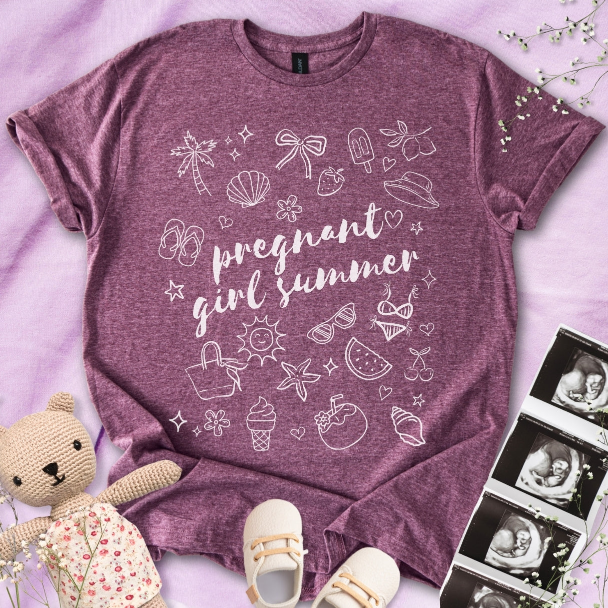 Pregnant Girl Summer Essentials Tee